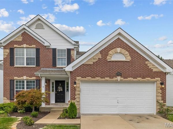 627 W Falls Court, O'Fallon, MO 63368