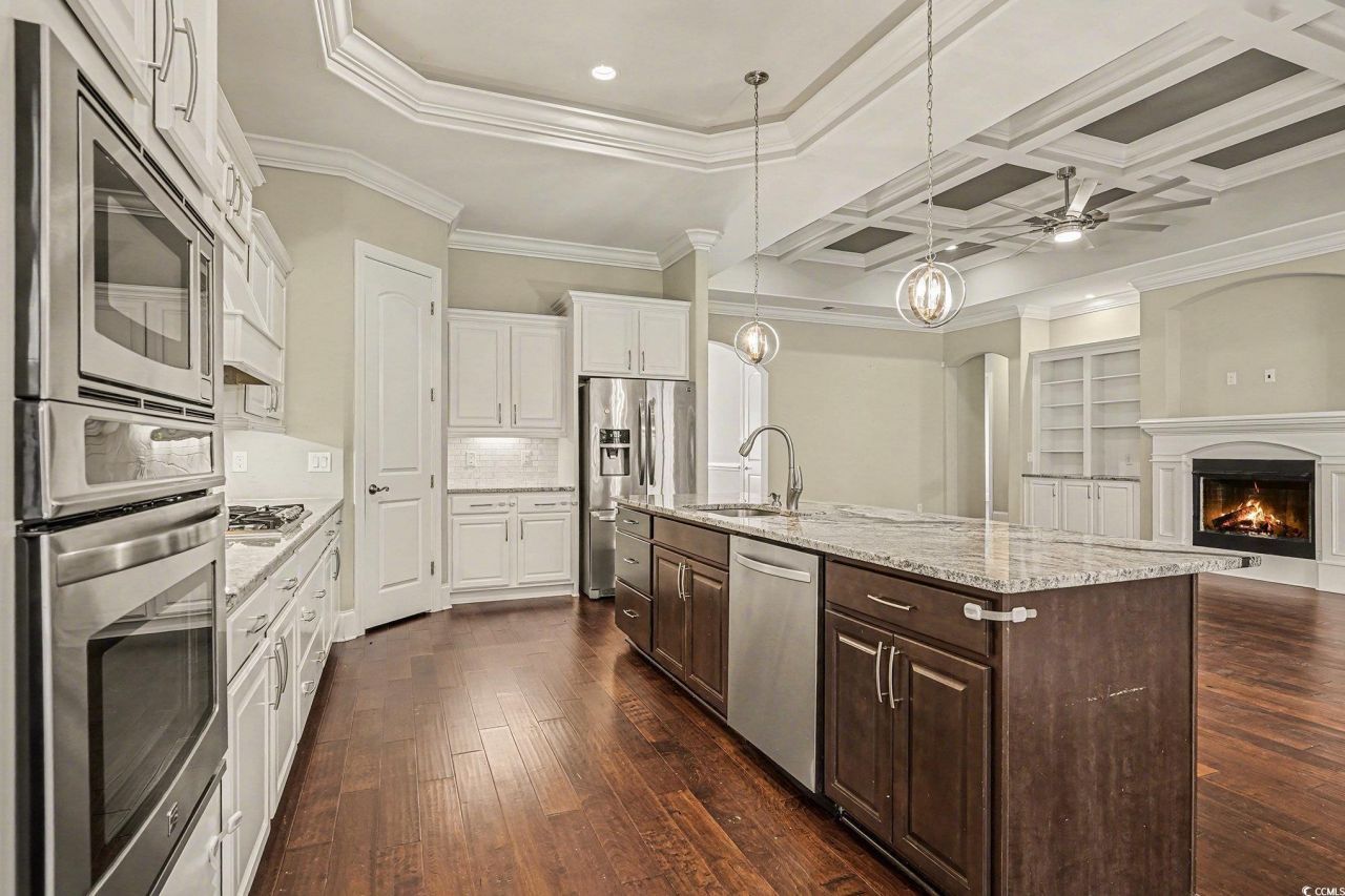 3060 Marsh Island Dr. Photo 4