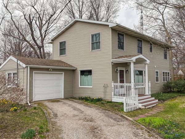 61100 Quinnesec Road, Cassopolis, MI 49031
