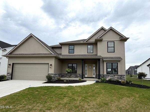 5051 Magnolia Drive, Oregon, OH 43616