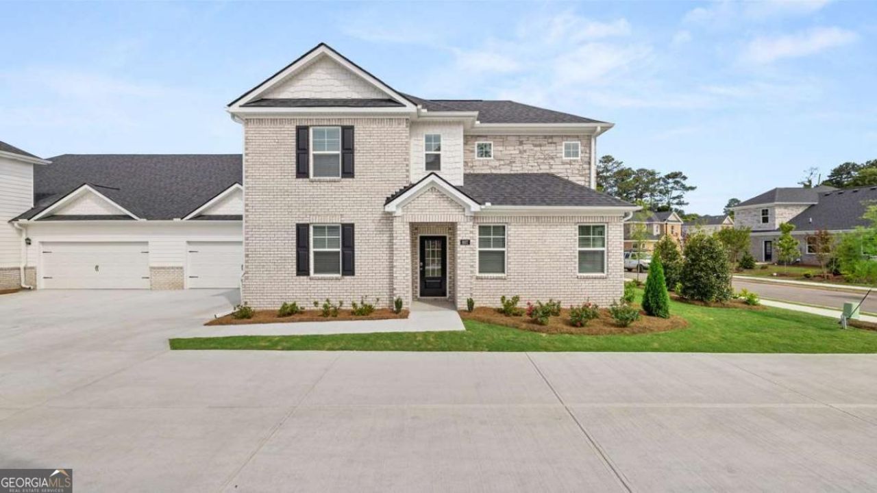 534 Silver Moon Drive, Loganville, GA 30052 Main Photo