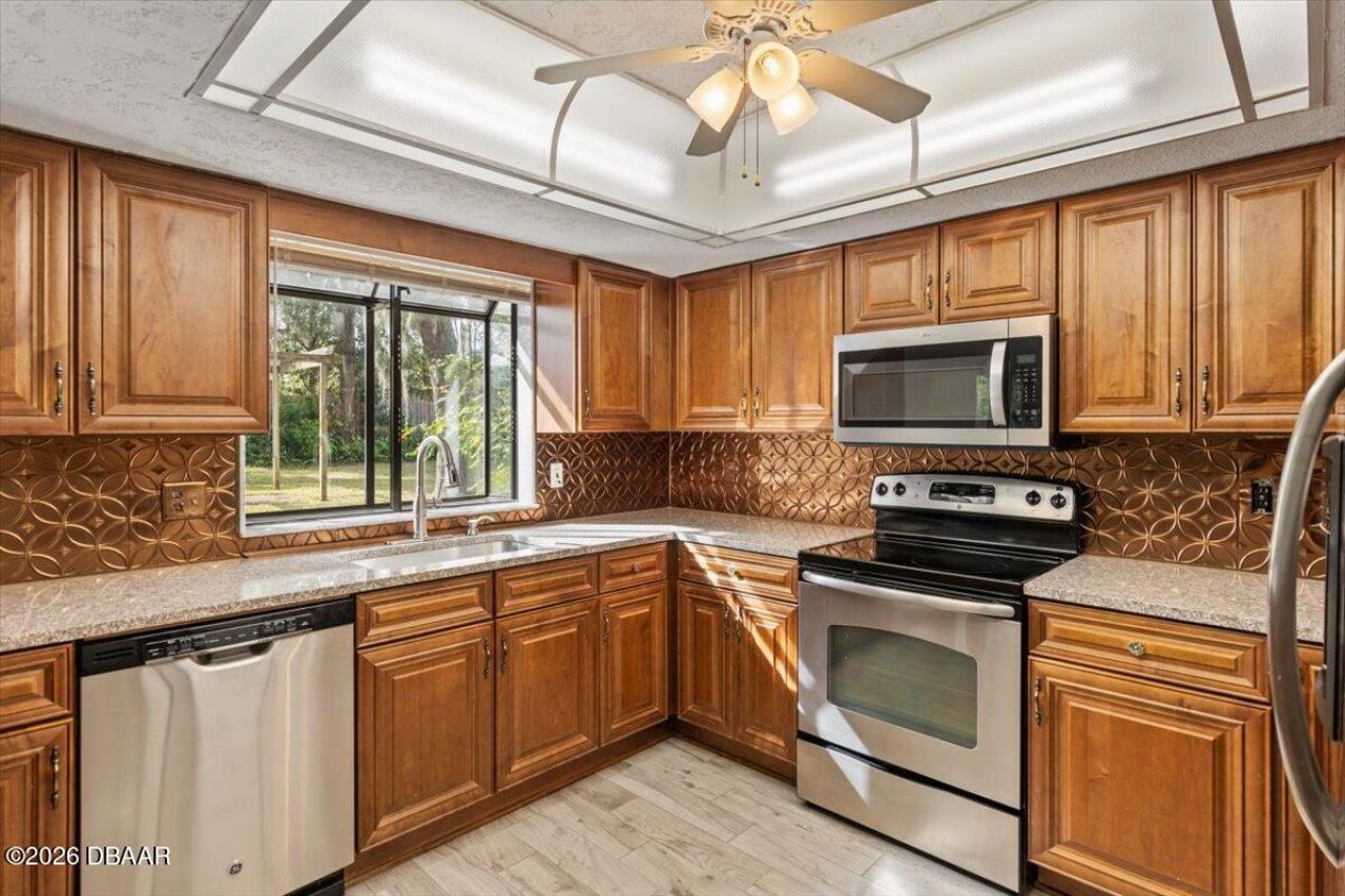 2650 Glenwood Avenue, New Smyrna Beach, FL 32168 Photo