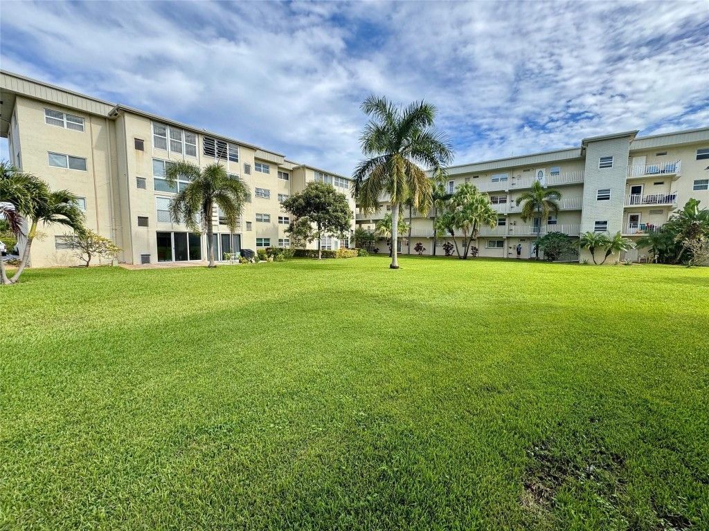 130 NE 26th Street, Unit 309, Boynton Beach, FL 33435 Photo
