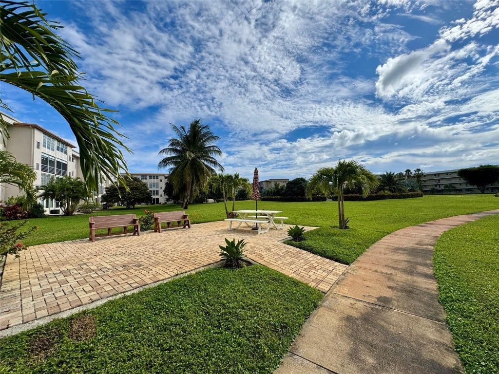 130 NE 26th Street, Unit 309, Boynton Beach, FL 33435 Photo