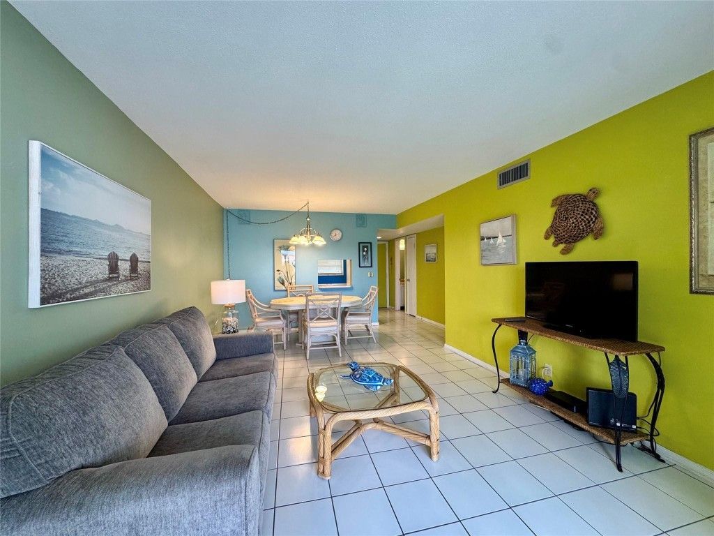 130 NE 26th Street, Unit 309, Boynton Beach, FL 33435 Photo