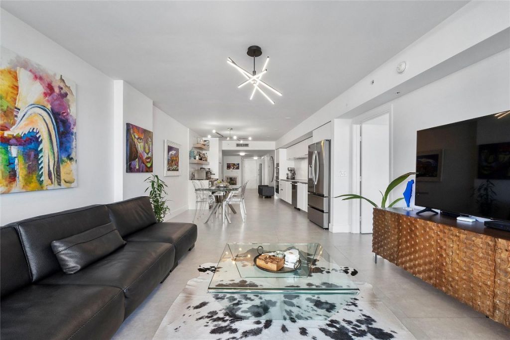 6620 Indian Creek Drive, Unit 315, Miami Beach, FL 33141 Photo