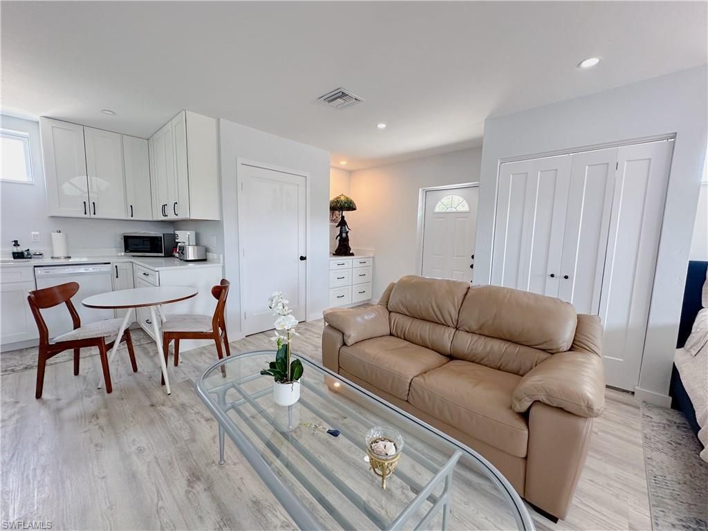 1308 Rosemary Ln, Naples, FL 34103 Photo