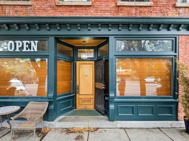 916 N Salina Street, Syracuse, NY 13208