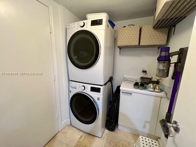 14951 Royal Oaks Ln , Unit 505, North Miami, FL 33181 Photo