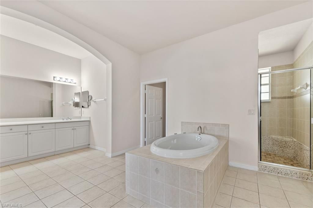 3520 Lansing Loop, Unit 203, Estero, FL 33928 Photo