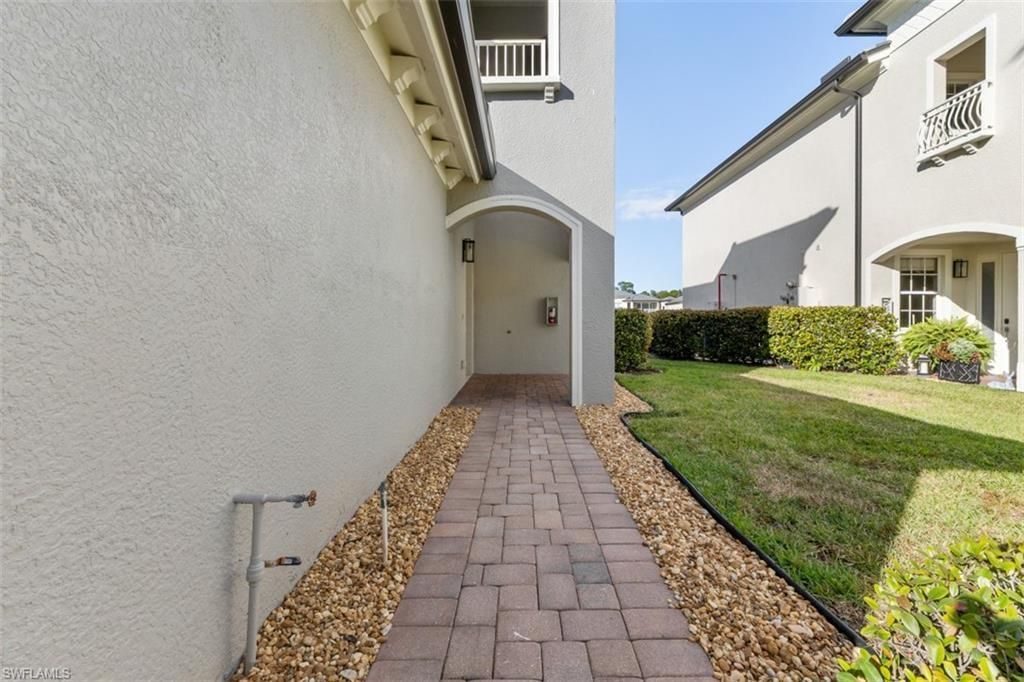 3520 Lansing Loop, Unit 203, Estero, FL 33928 Photo