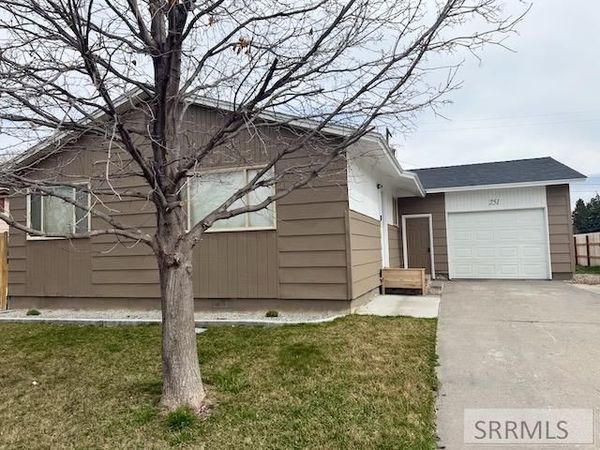 251 Brentway, SHELLEY, ID 83274