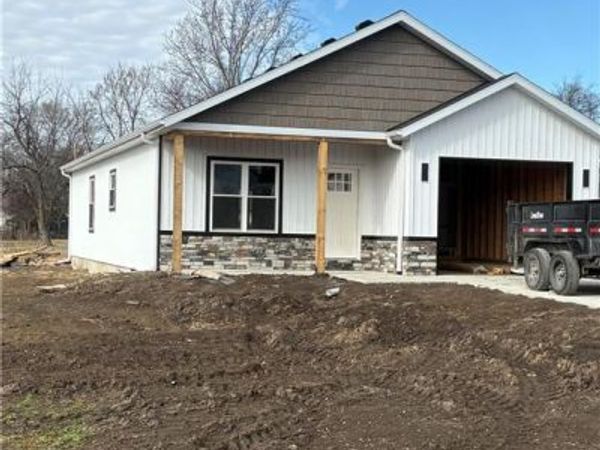 257 Myrtle Street, Kidder, MO 64649