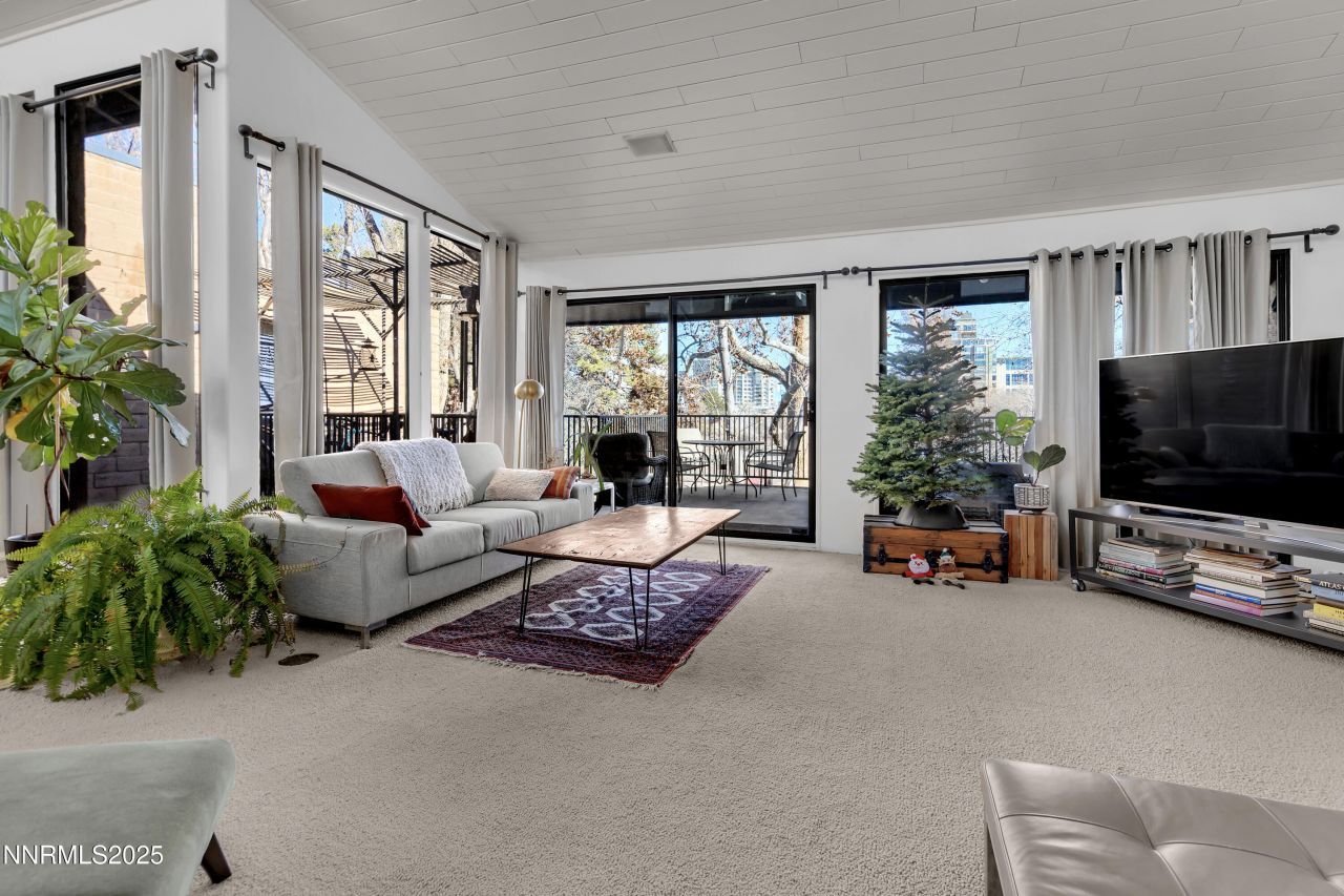 512 Island Avenue, Reno, NV 89501 Photo