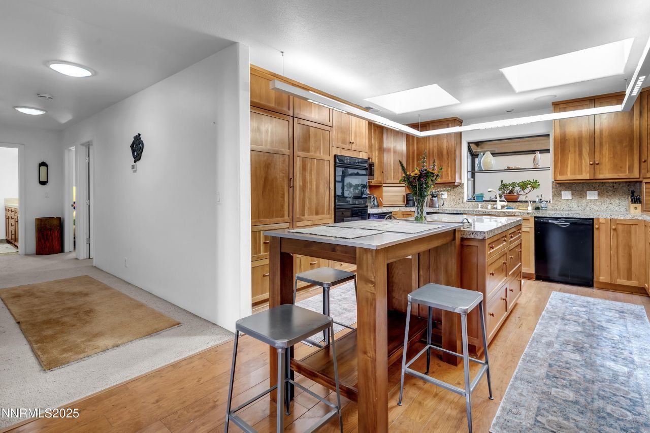 512 Island Avenue, Reno, NV 89501 Photo