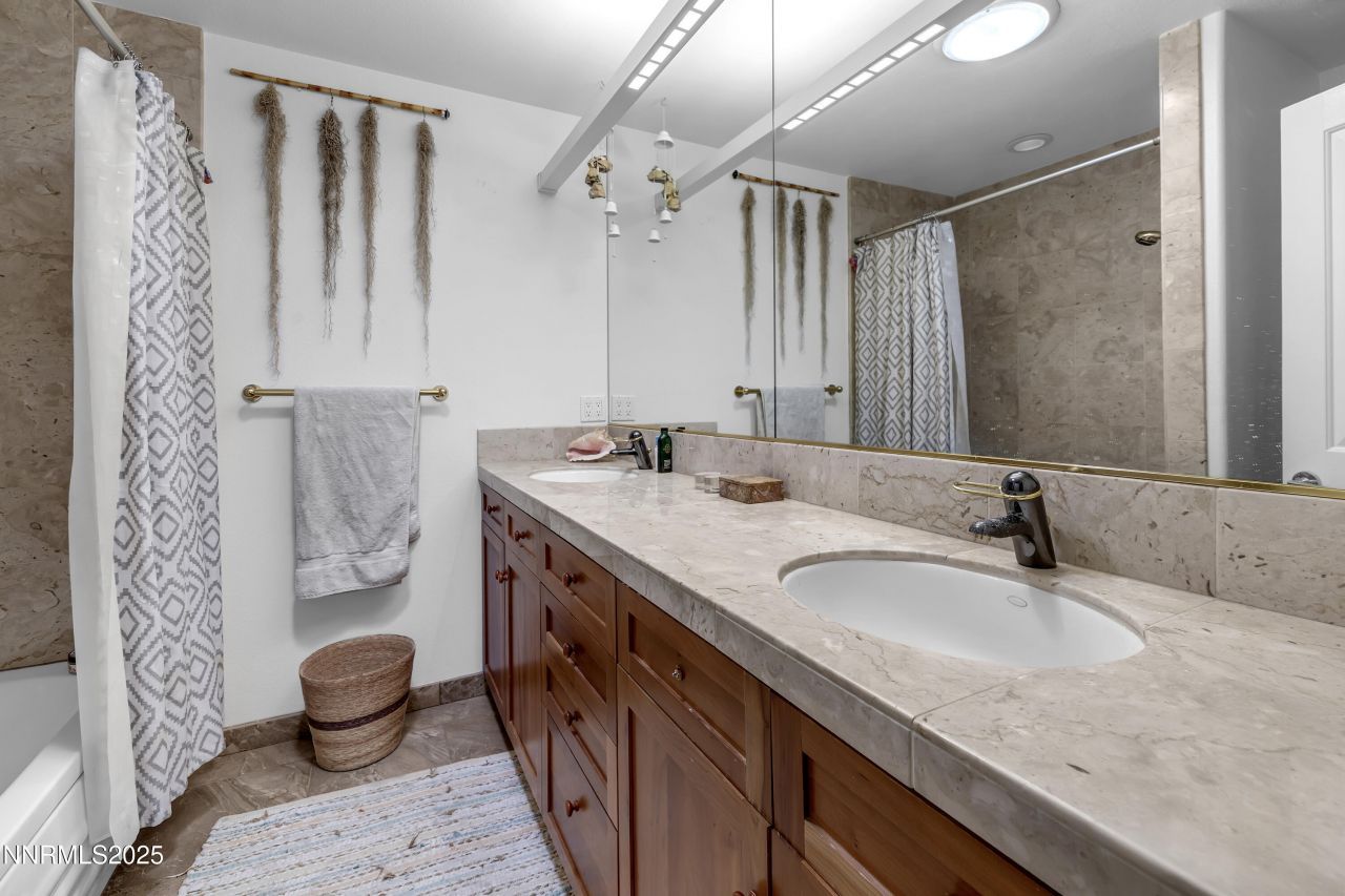 512 Island Avenue, Reno, NV 89501 Photo