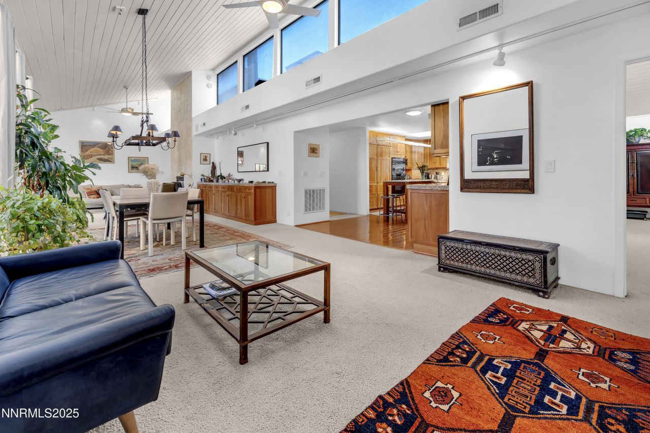 512 Island Avenue, Reno, NV 89501 Photo