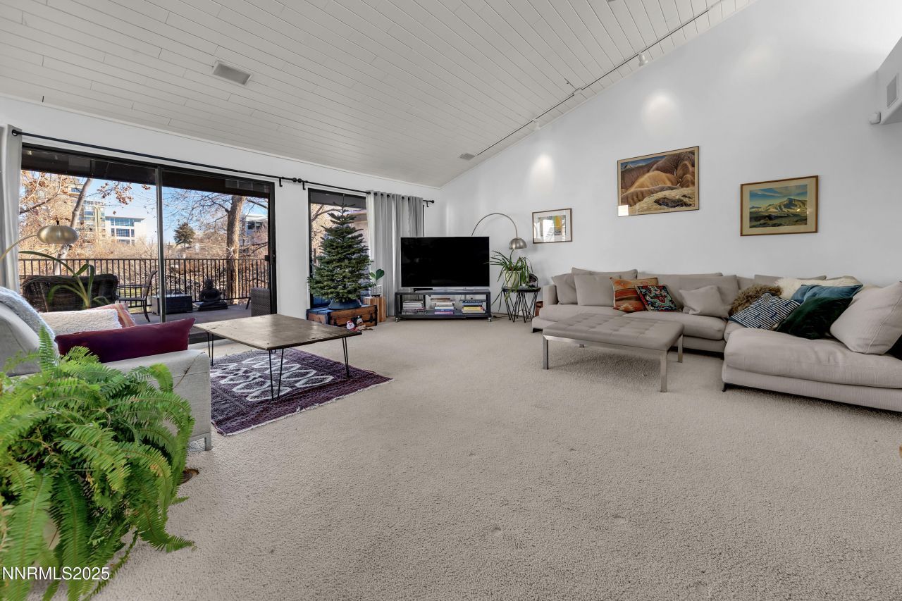 512 Island Avenue, Reno, NV 89501 Photo