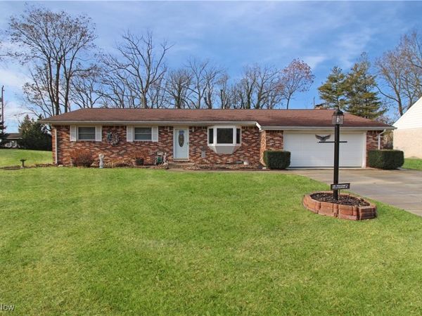 3472 N Karwood Drive, Port Clinton, OH 43452