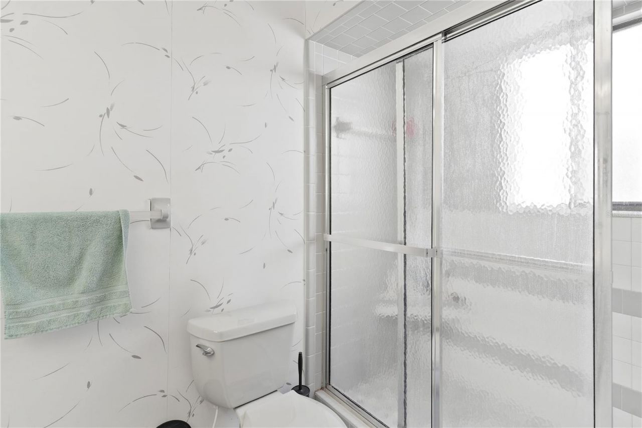 402 Clusterwood Drive, Yalaha, FL 34797 Photo