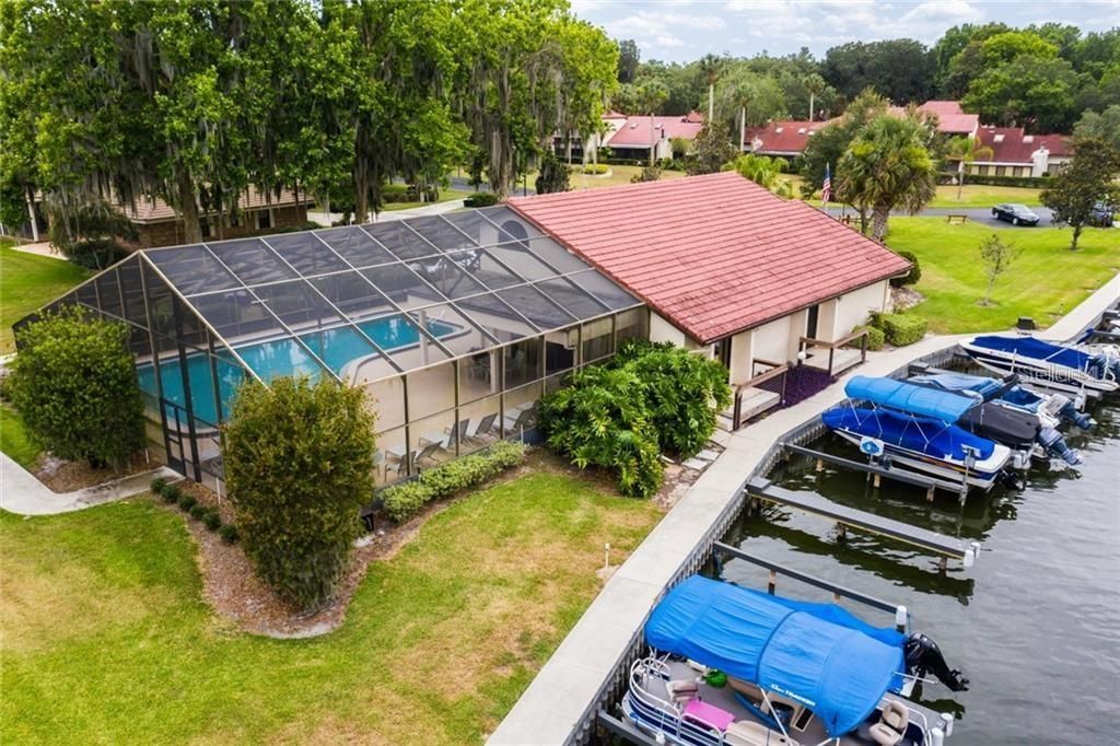 402 Clusterwood Drive, Yalaha, FL 34797 Photo