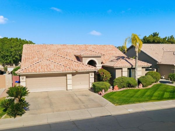 7150 W DREYFUS Drive, Peoria, AZ 85381