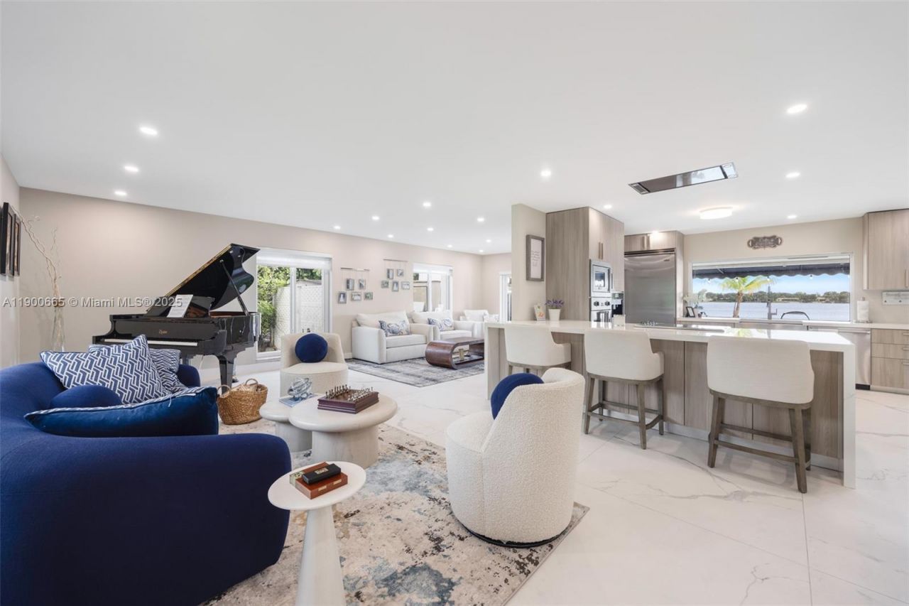 9440 SW 136th St , Miami, FL 33176 Photo