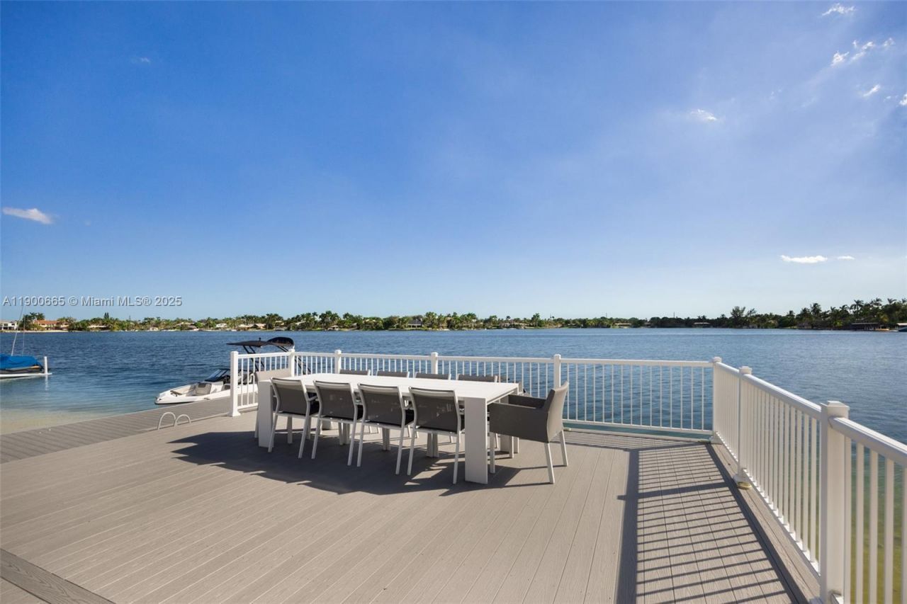 9440 SW 136th St , Miami, FL 33176 Photo