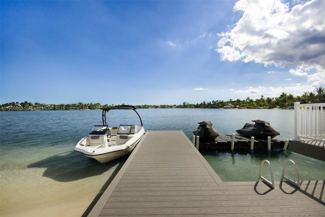 9440 SW 136th St , Miami, FL 33176 Photo