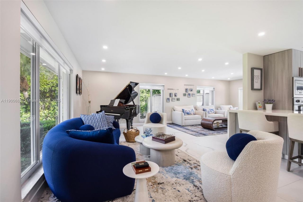 9440 SW 136th St , Miami, FL 33176 Photo