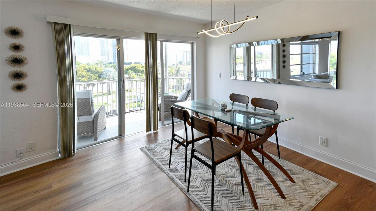 200 Diplomat Pkwy, Unit 626, Hallandale Beach, FL 33009 Photo