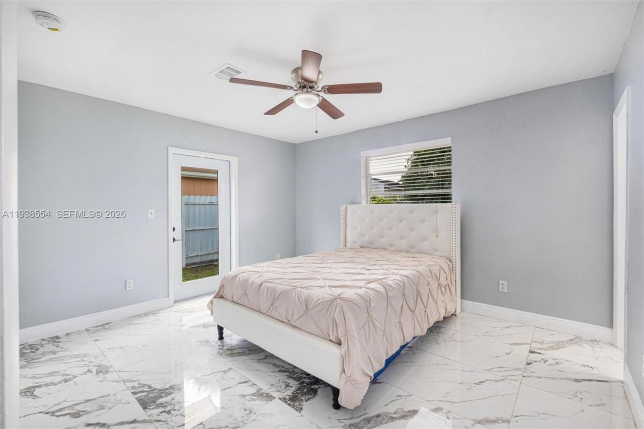 10330 SW 157th St, Miami, FL 33157 Photo