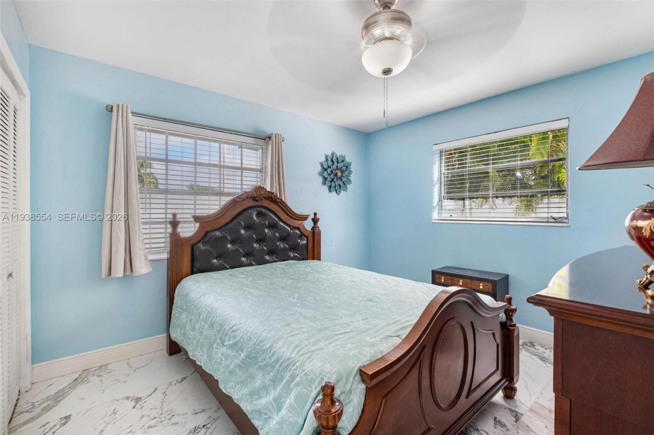 10330 SW 157th St, Miami, FL 33157 Photo