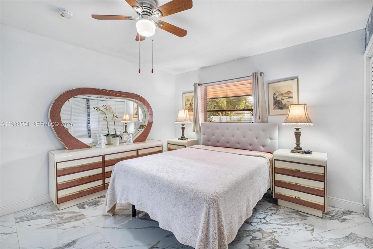 10330 SW 157th St, Miami, FL 33157 Photo