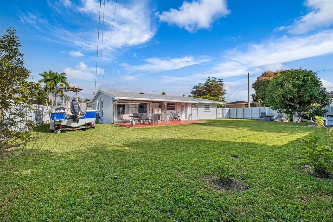 10330 SW 157th St, Miami, FL 33157 Photo