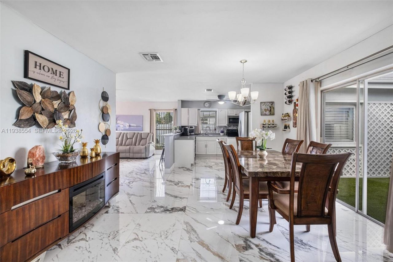 10330 SW 157th St, Miami, FL 33157 Photo