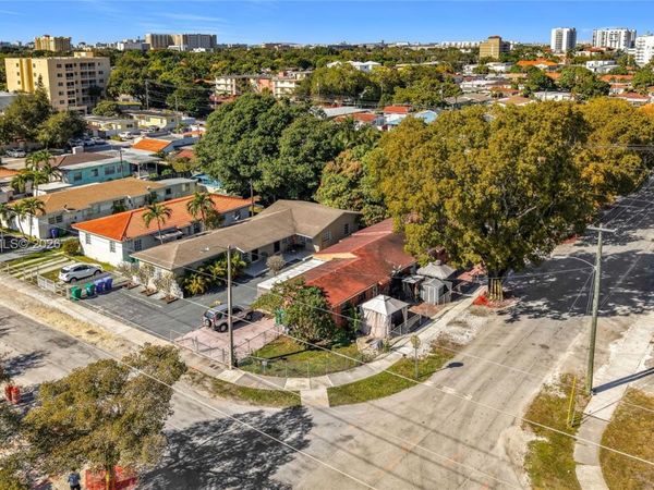 3601 SW 7th St , Miami, FL 33135