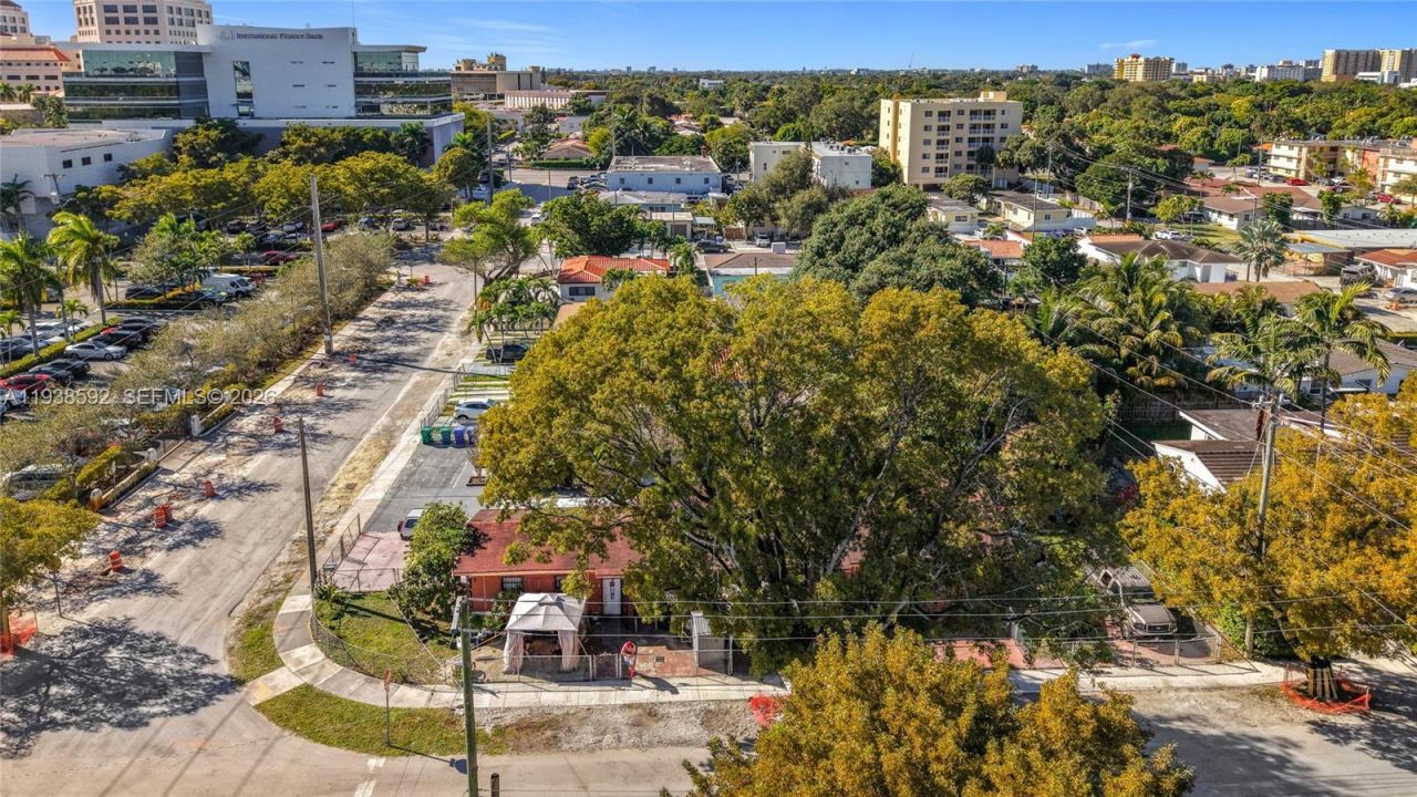 3601 SW 7th St, Miami, FL 33135 Photo