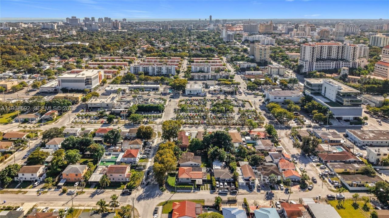 3601 SW 7th St, Miami, FL 33135 Photo