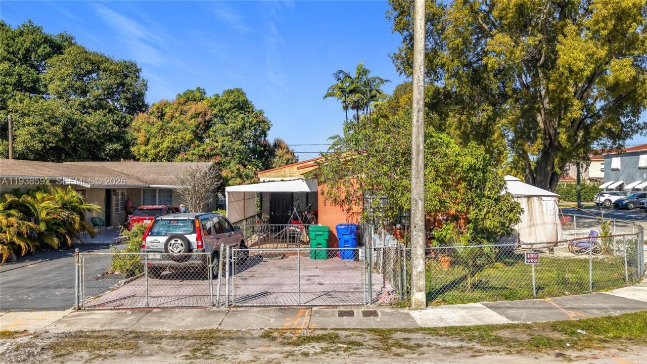 3601 SW 7th St, Miami, FL 33135 Photo