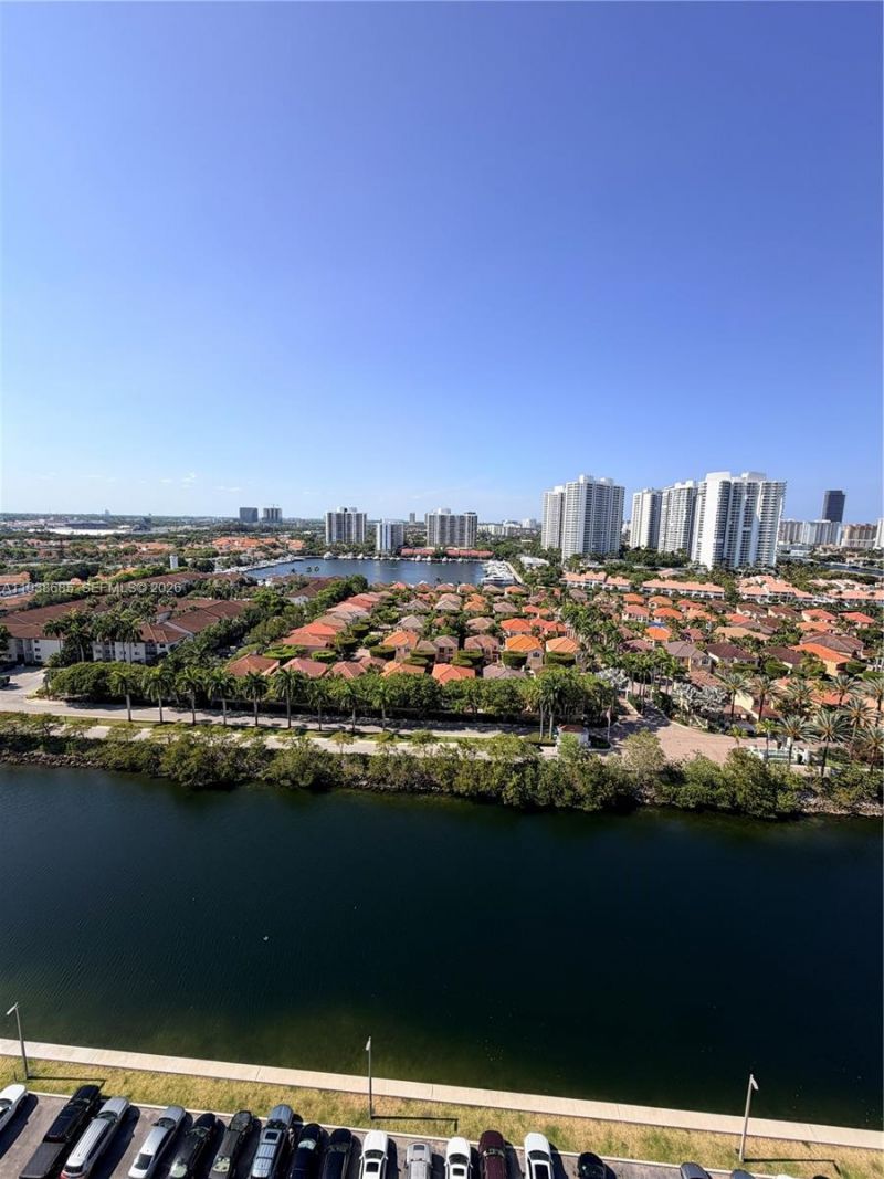 3701 N Country Club Dr, Unit 1901, Aventura, FL 33180 Photo
