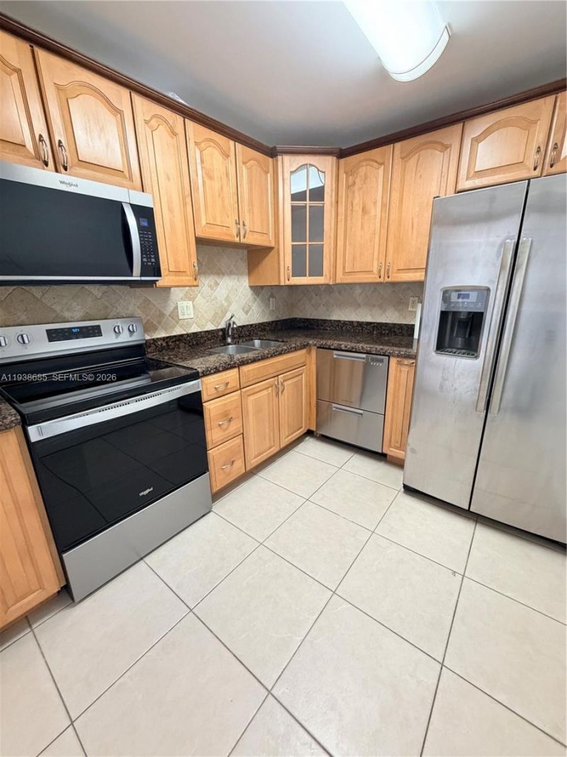 3701 N Country Club Dr, Unit 1901, Aventura, FL 33180 Photo