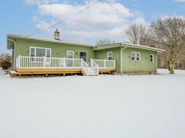 6213 E Napier Avenue, Benton Harbor, MI 49022