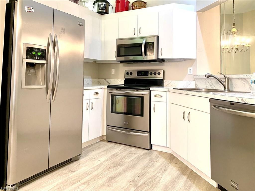 3745 Fieldstone Blvd, Unit 107, Naples, FL 34109 Photo