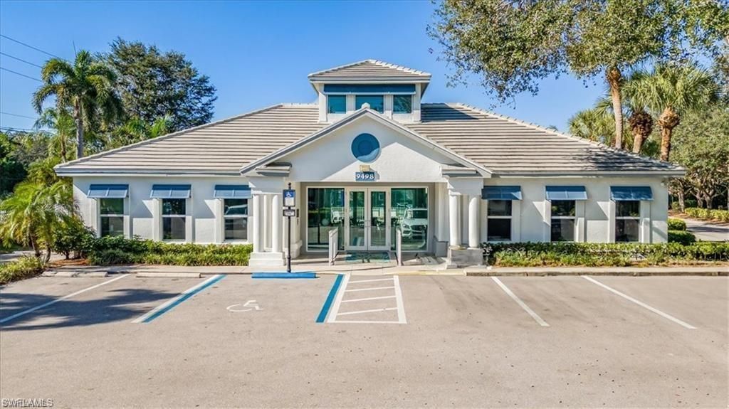 3745 Fieldstone Blvd, Unit 107, Naples, FL 34109 Photo