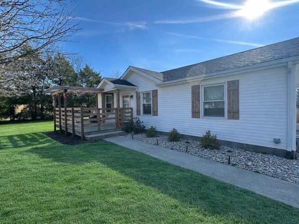 882 Pleasant Hill Road, Franklin, KY 42134