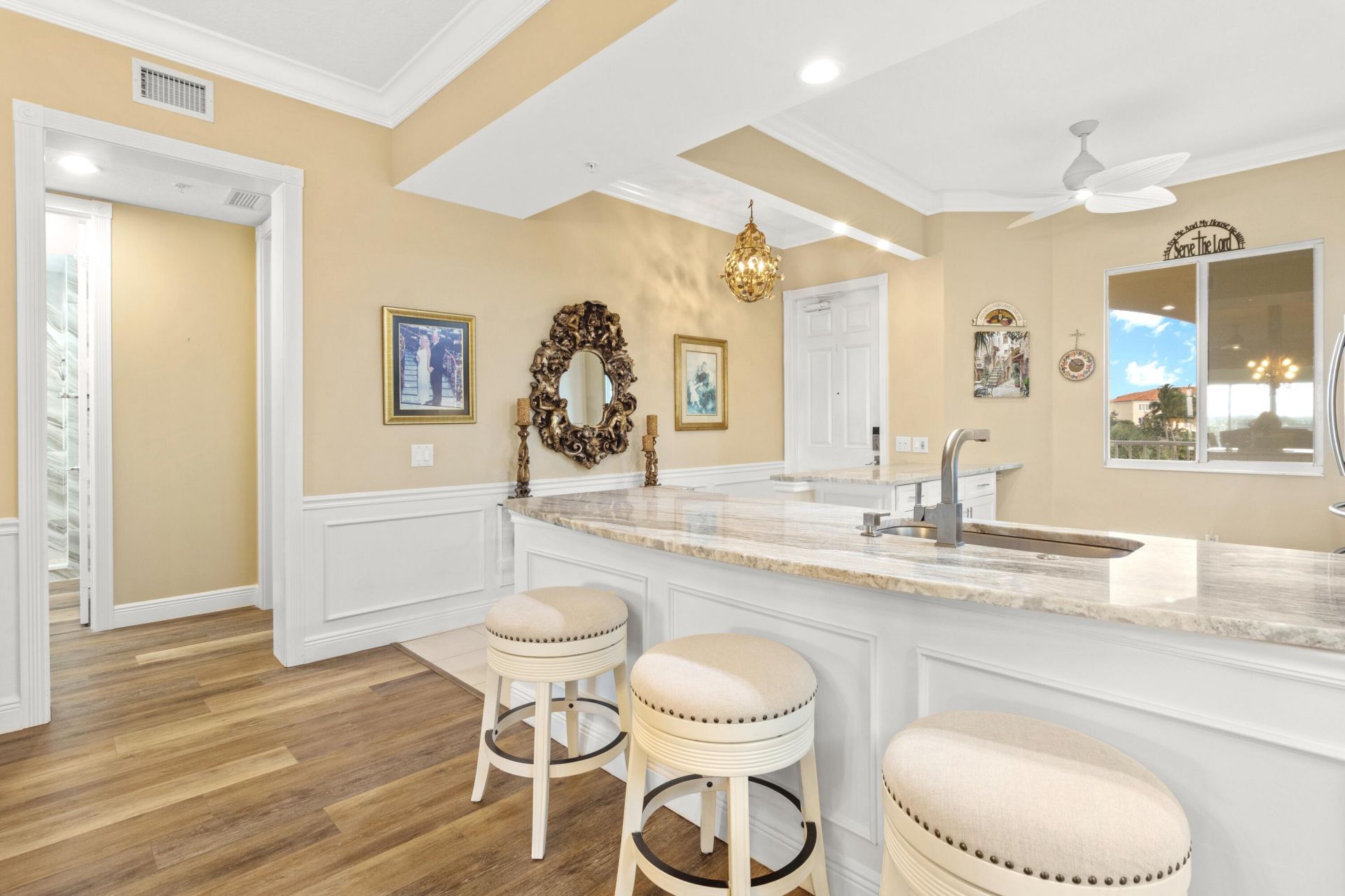 33 Harbour Isle Drive W, Unit 306, Fort Pierce, FL 34949 Photo