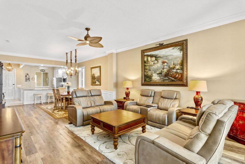 33 Harbour Isle Drive W, Unit 306, Fort Pierce, FL 34949 Photo