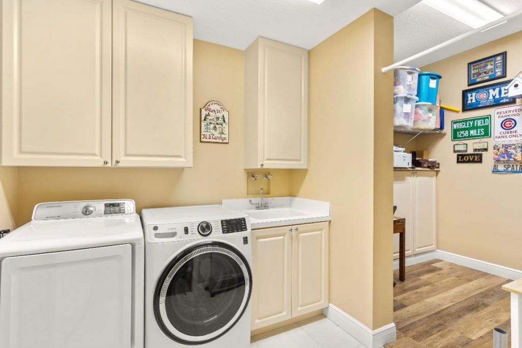 33 Harbour Isle Drive W, Unit 306, Fort Pierce, FL 34949 Photo