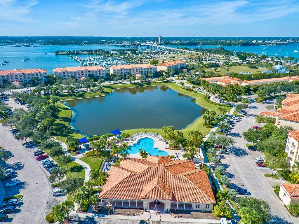 33 Harbour Isle Drive W, Unit 306, Fort Pierce, FL 34949 Photo